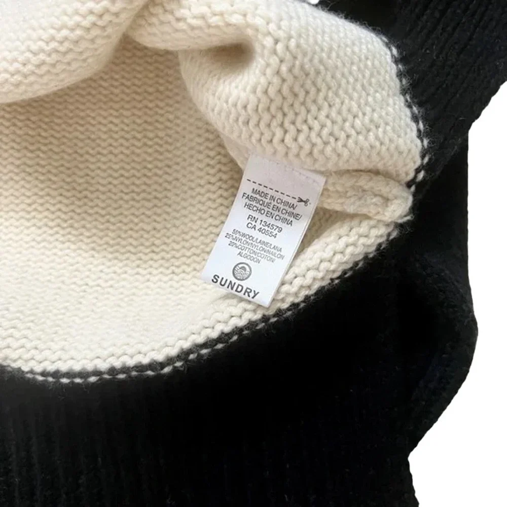 Sundry Loose Fitting White & Black Heart on Elbow Knit Sweater 0 (XS) NWT $195 - Picture 7 of 9